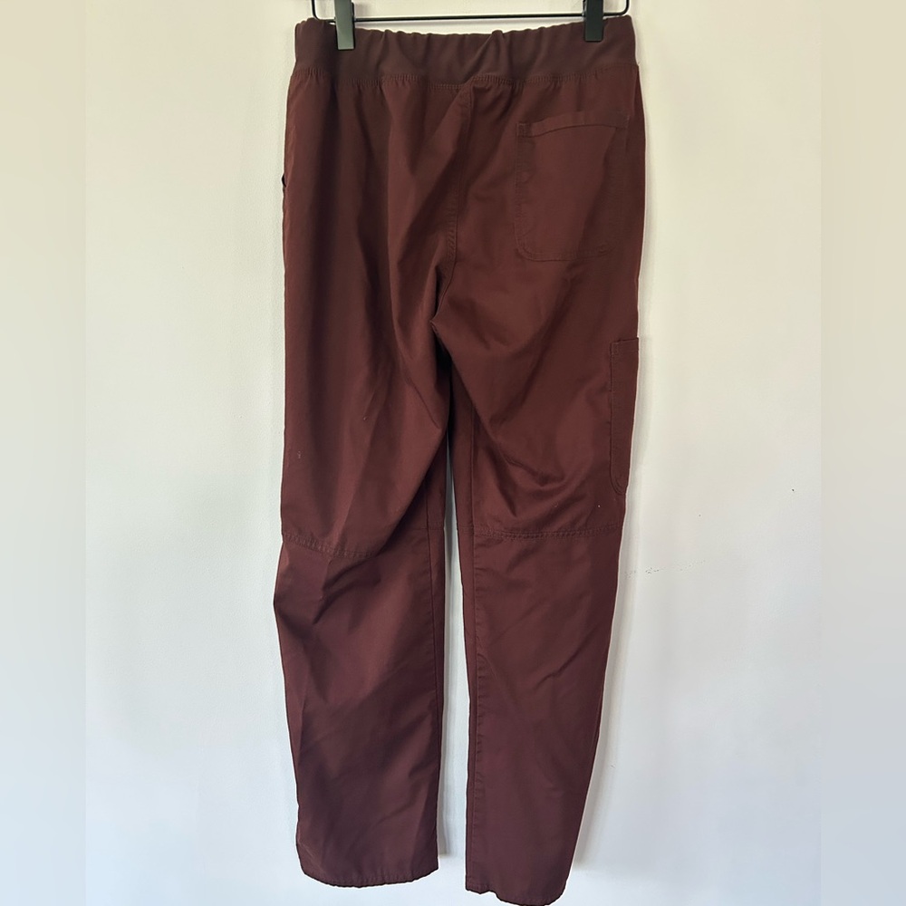 Cherokee Workwear Women's Scrub Set, Burgundy, GUC, Size Small - Picture 7 of 8